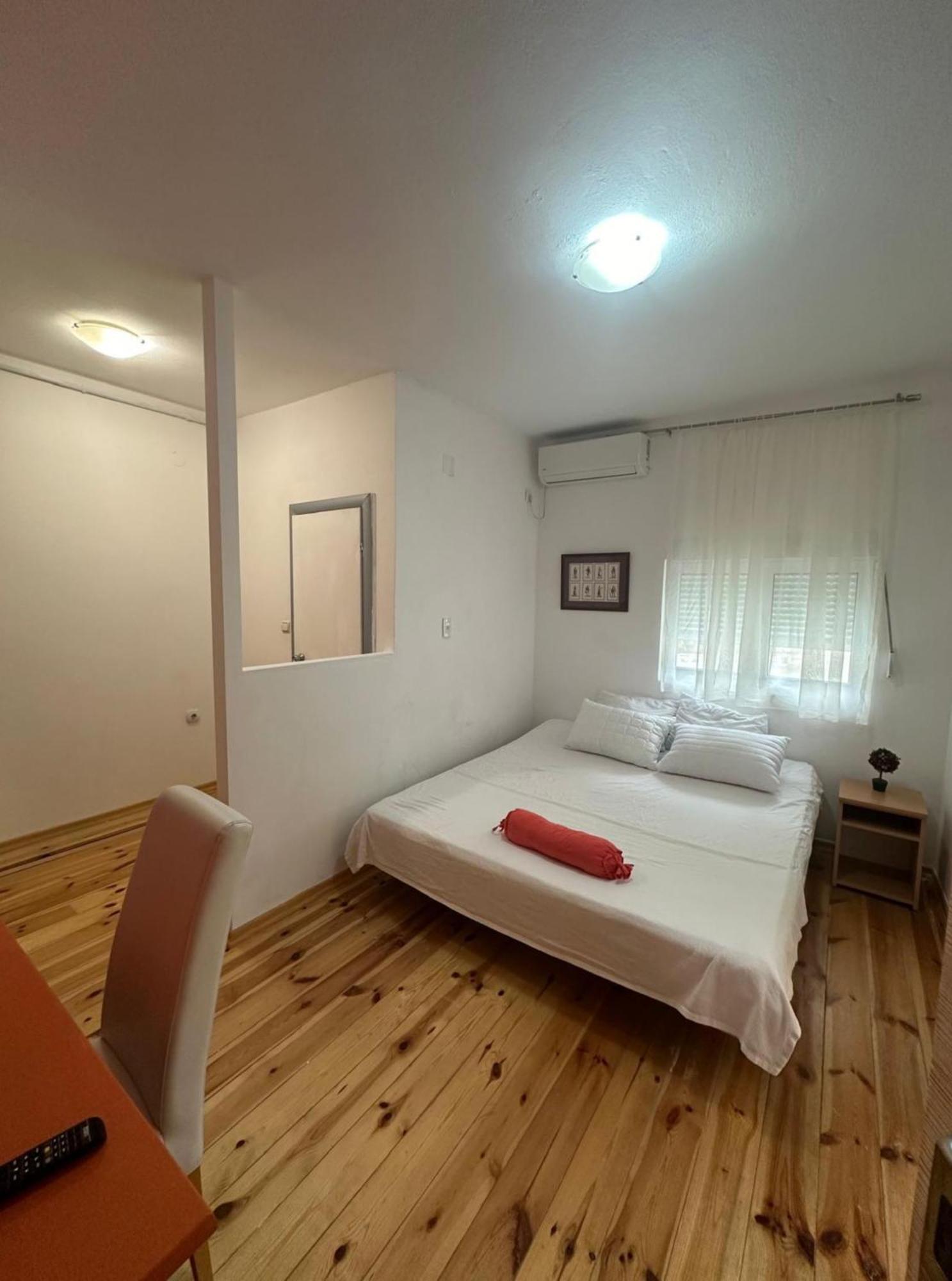 Themis Apart Hotel Kotor Exterior photo